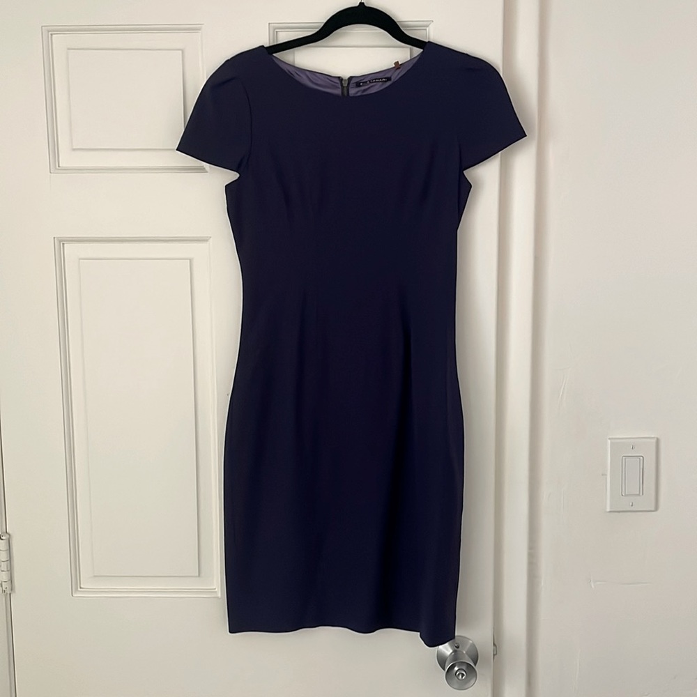 Elie Tahari crepe and silk lined dress